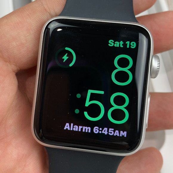 Apple Watch Series 3 42mm - Picture 10 of 11